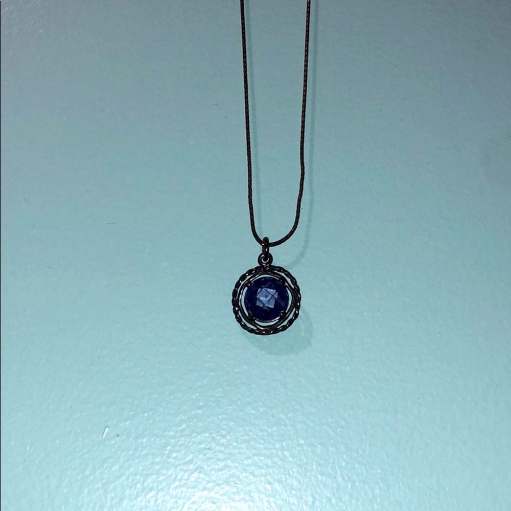 stunning necklace